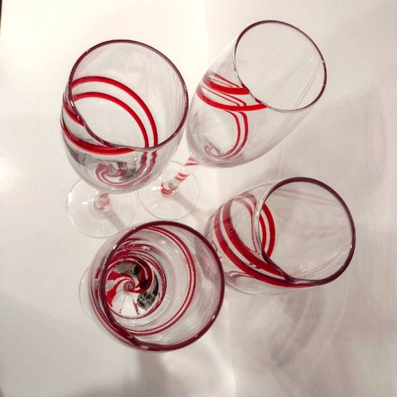 Pier 1 Dining Pier Set Of 4 Red Swirl Champagne Glasses Poshmark